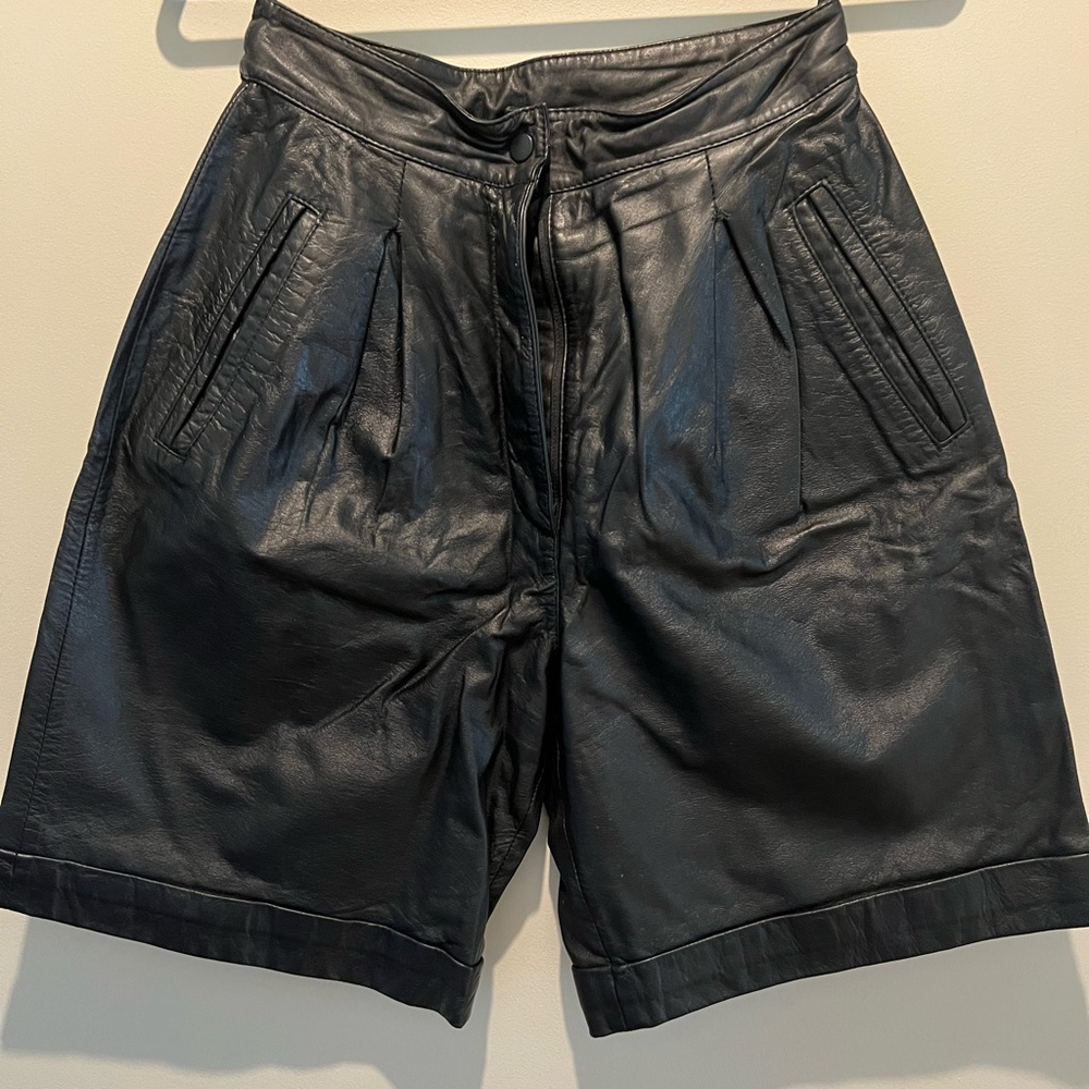 Vintage 90s Genuine leather shorts